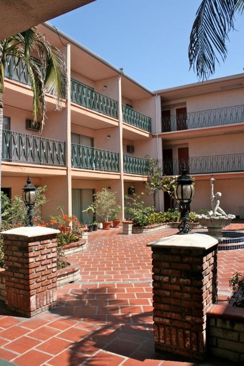 Royal Century Hotel at LAX image 4